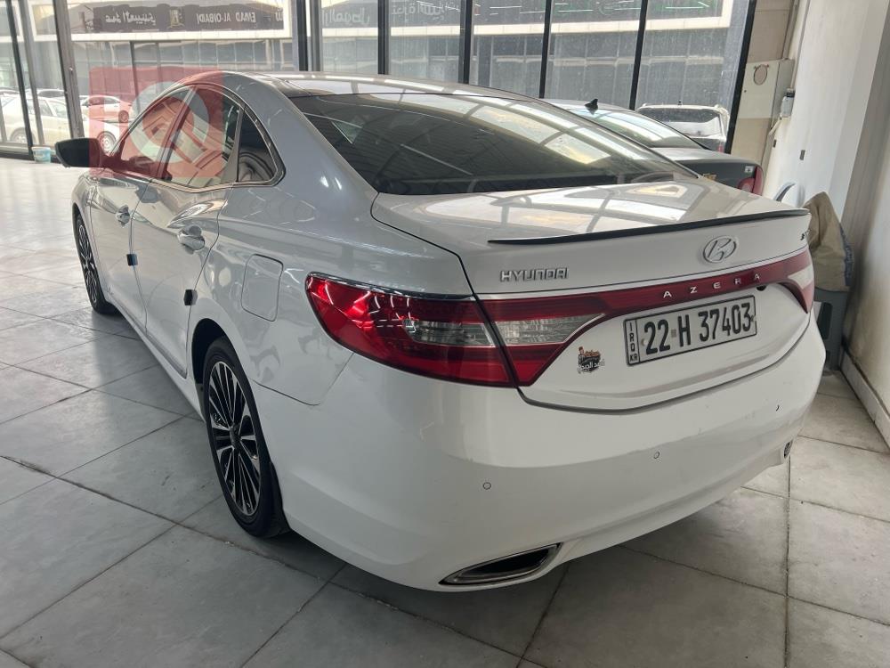 هيونداي أزيرا